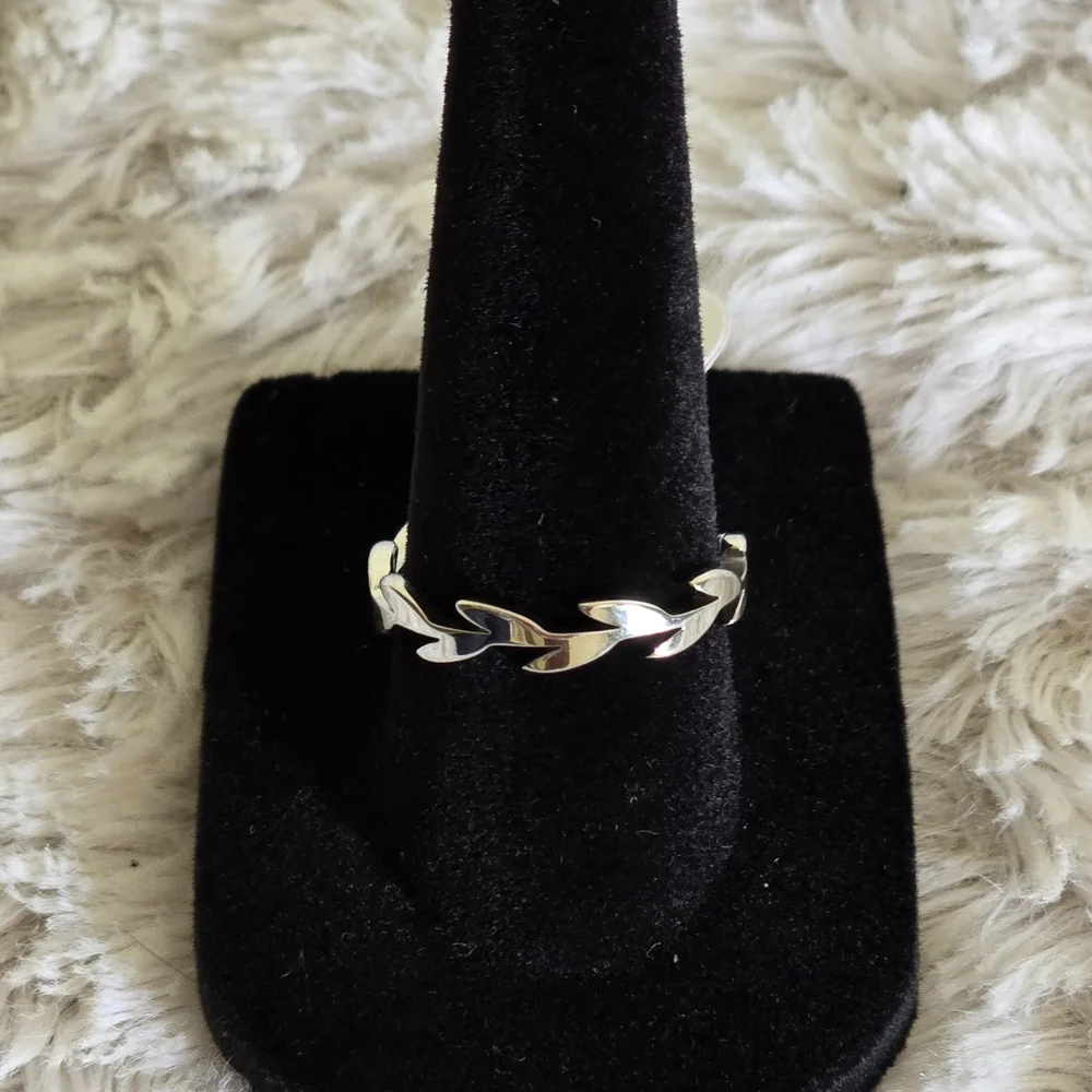 Stainless Steel 18k White Gold Overlay Elegant Silver Leaf Ring Sz 6,7, 8,10 NWT